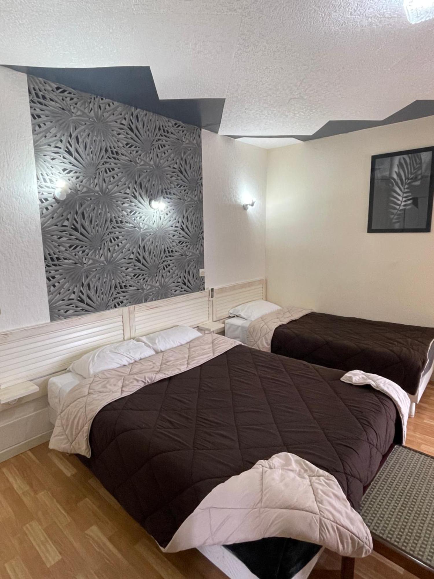Hotel Auberge des Charmilles Sainte-Soulle Zimmer foto